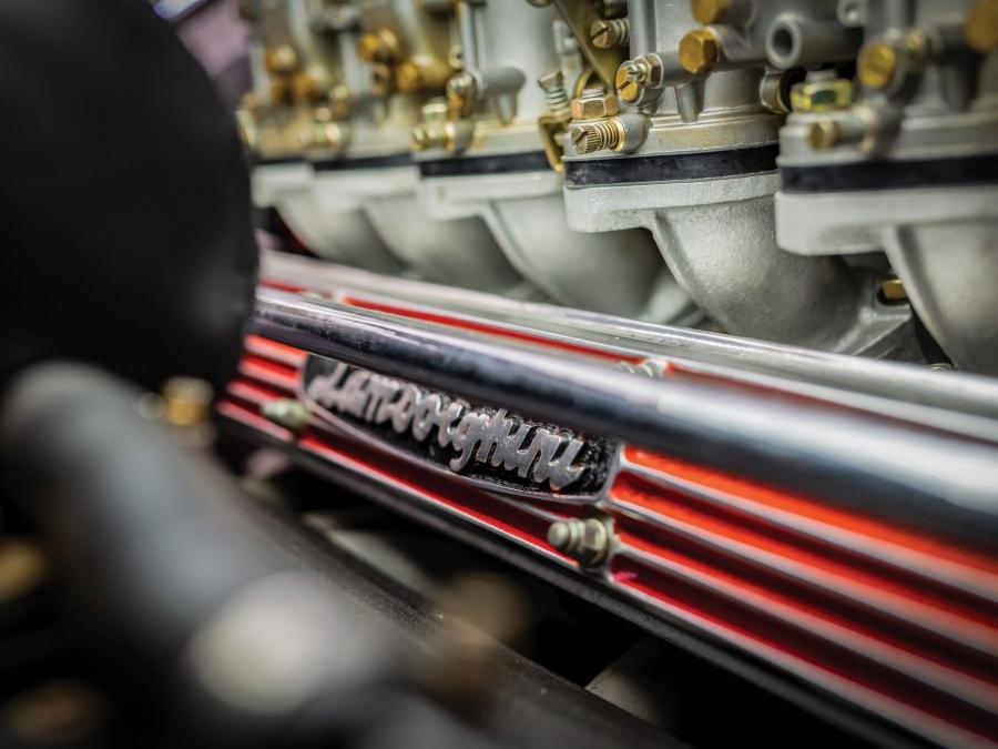Моторный отсек Lamborghini Miura P400 SV (4974) 1971 года  (фото 15 из 42)